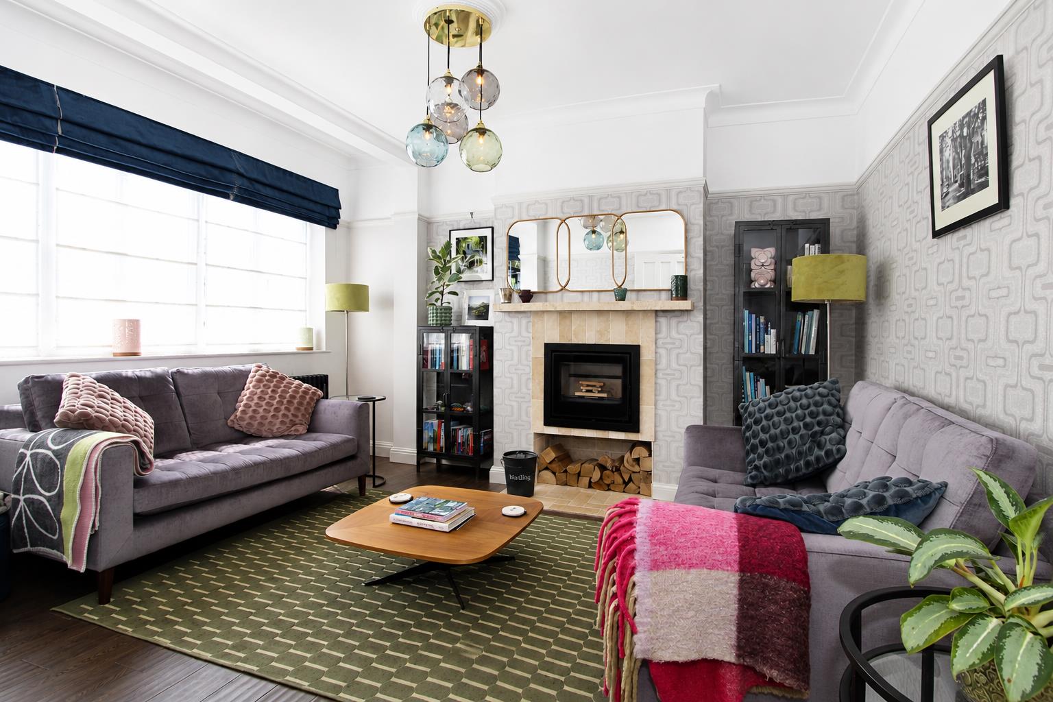 3 bed property in The Close, Carshalton